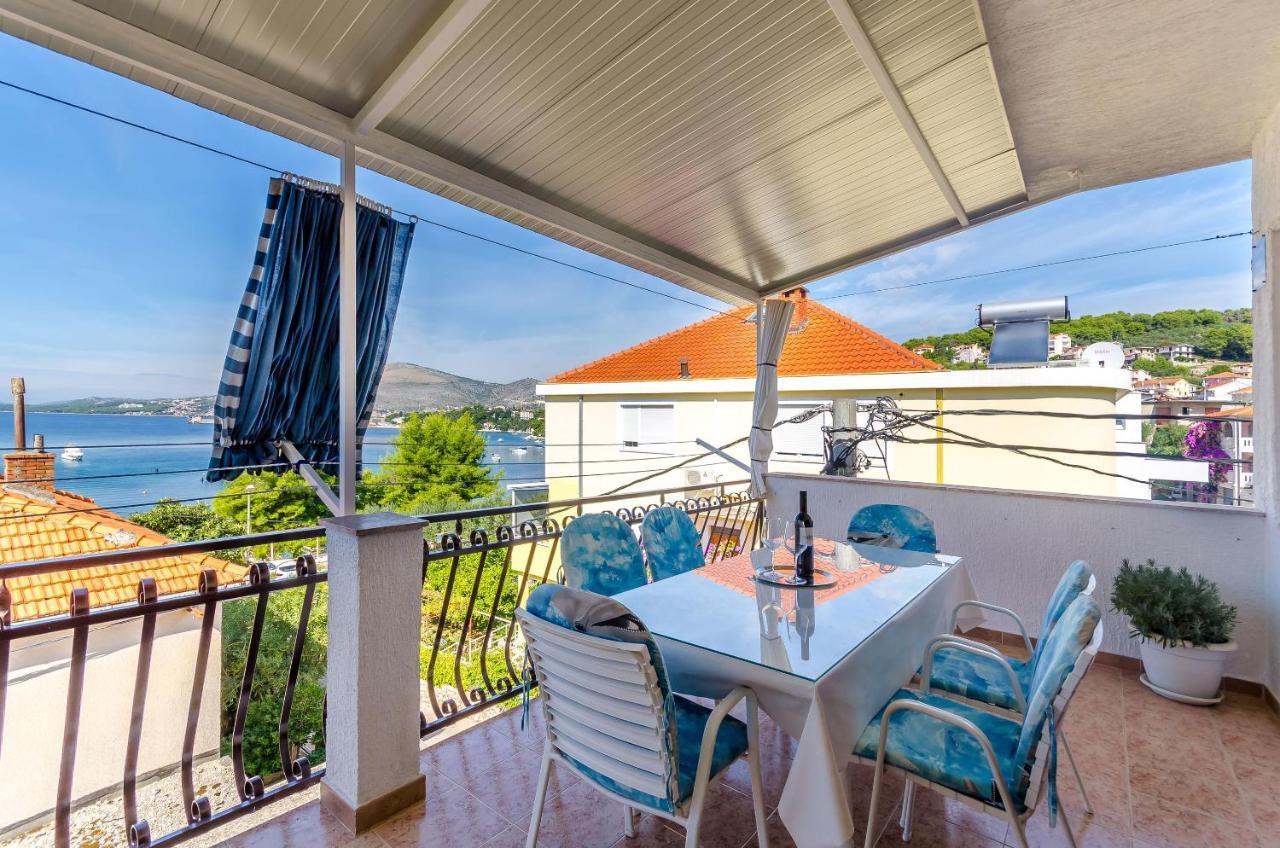 Apartment Buksa Trogir Exteriör bild